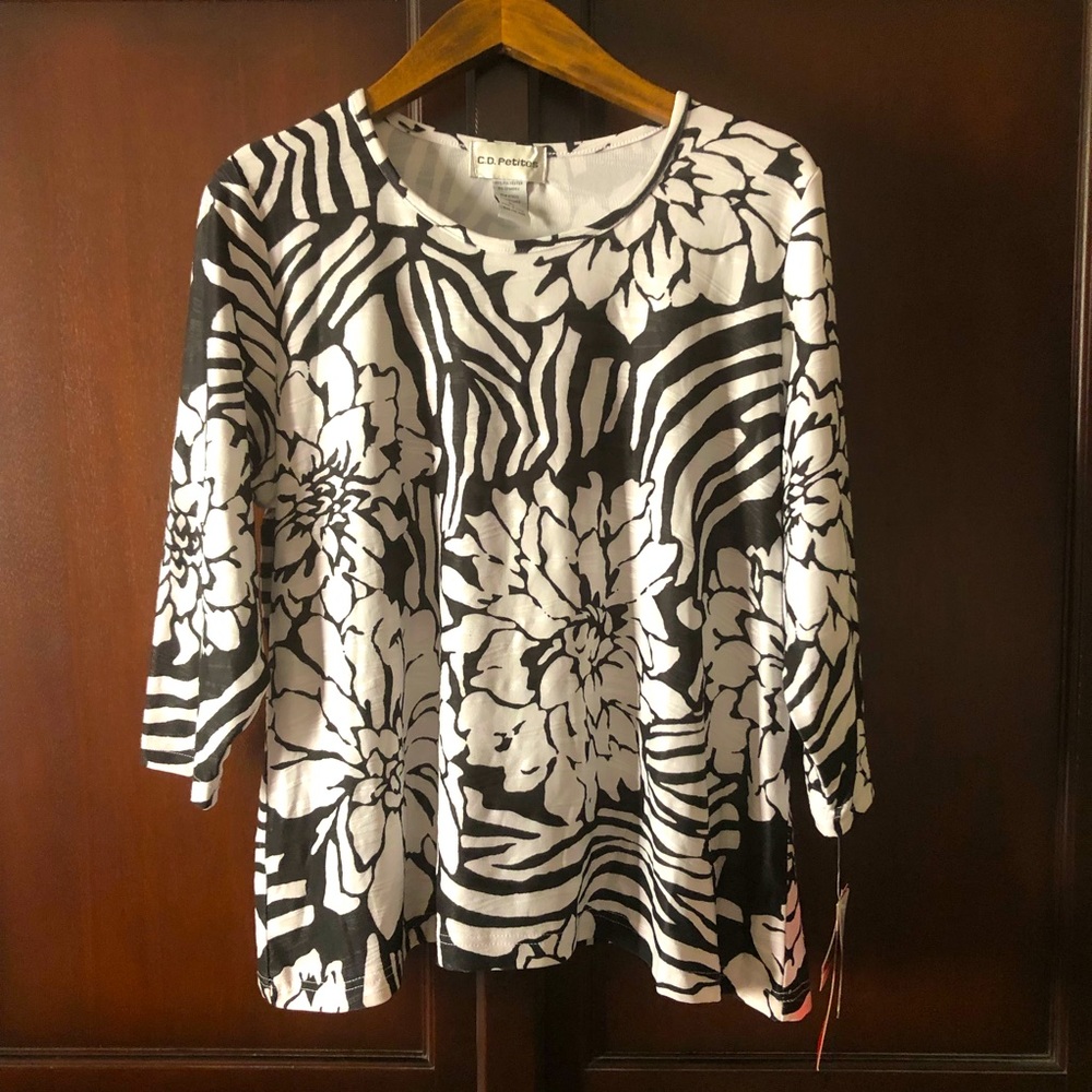 NWT C.D. Petites Women’s Floral Blouse Size PL
